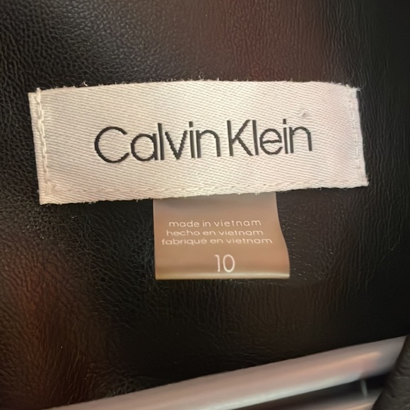 Calvin Klein - Picture 11 of 11